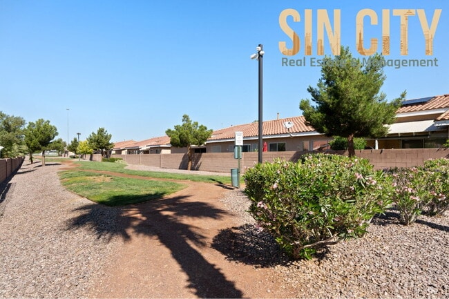 Building Photo - 2854 W Agate Ave