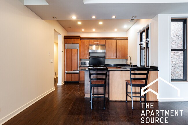 Building Photo - 1330 W Madison St