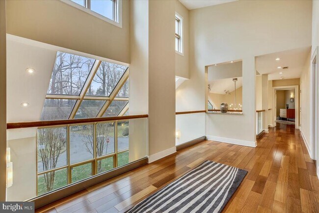 Building Photo - 6600 80th Pl