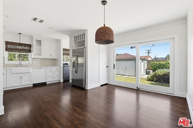 Building Photo - 3014 Sagamore Way