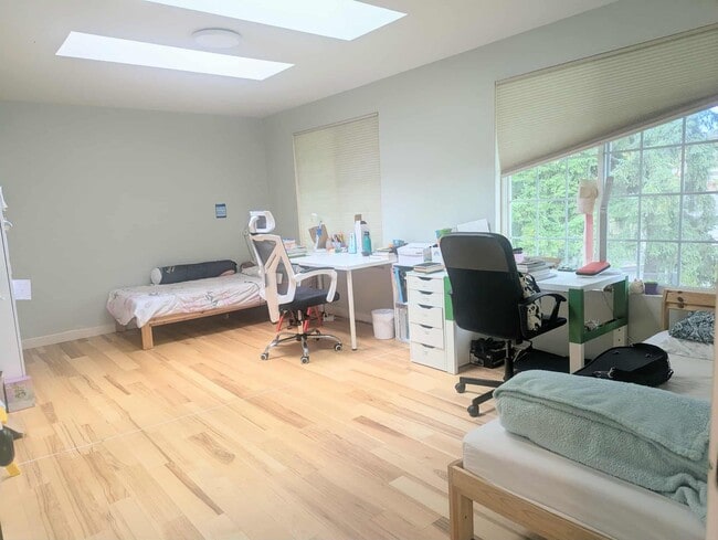 Building Photo - 16302 SE 132nd St