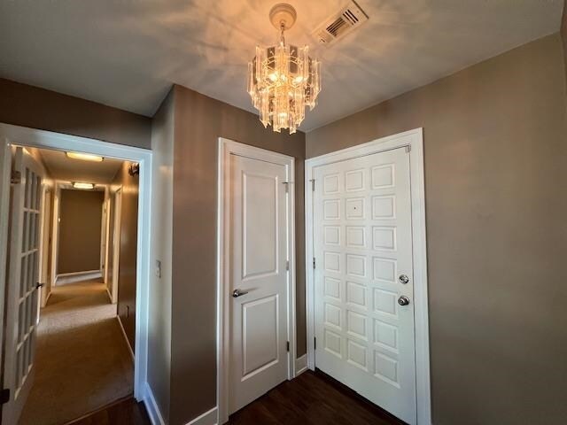 Building Photo - 2537 Stonegate Dr