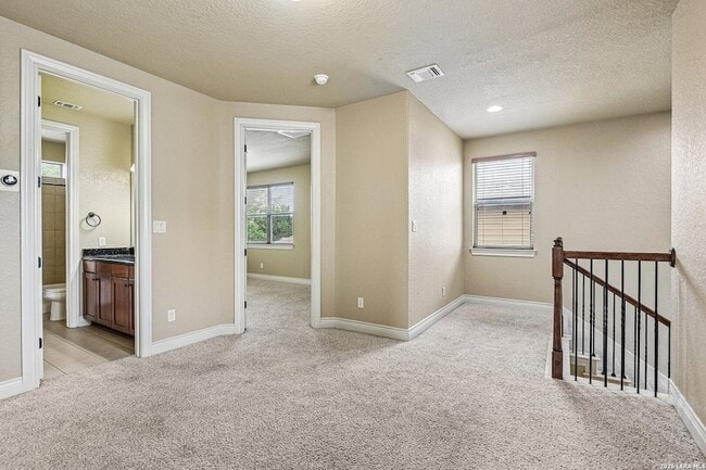 Building Photo - 4911 Country Cv