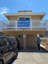 Building Photo - 6679 Del Playa Dr