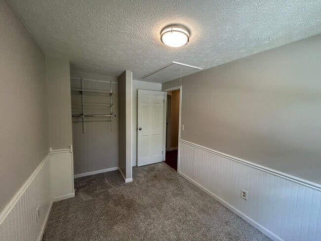 Building Photo - Remodeled 3 Bedroom House in Mason