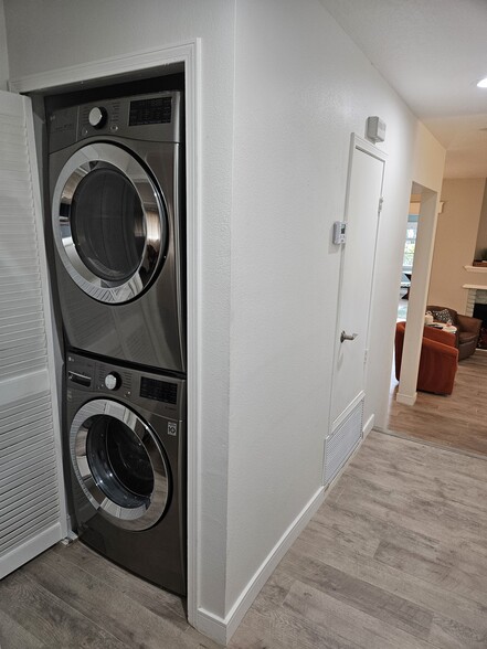 Building Photo - 20122 Bayfront Ln