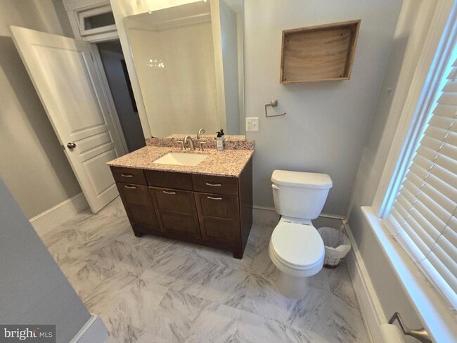 Building Photo - 445 Nevin St