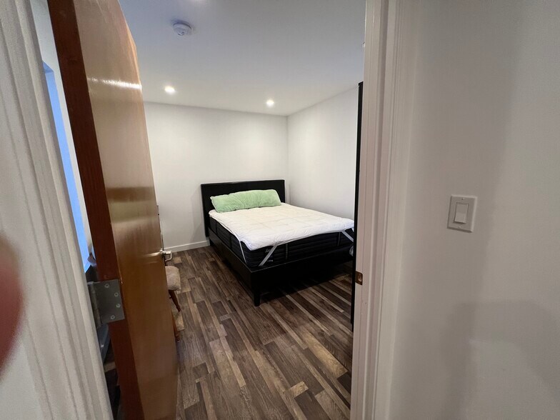 Bedroom - 524 37th Ave