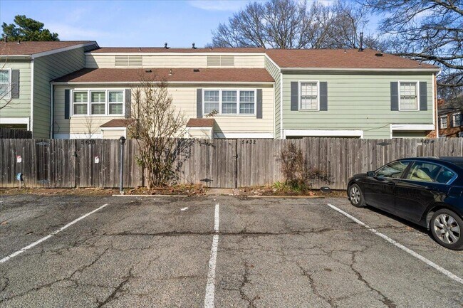 Building Photo - 5432 Gatehouse Dr