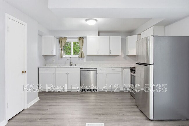 Building Photo - 9608 Frankstown Rd