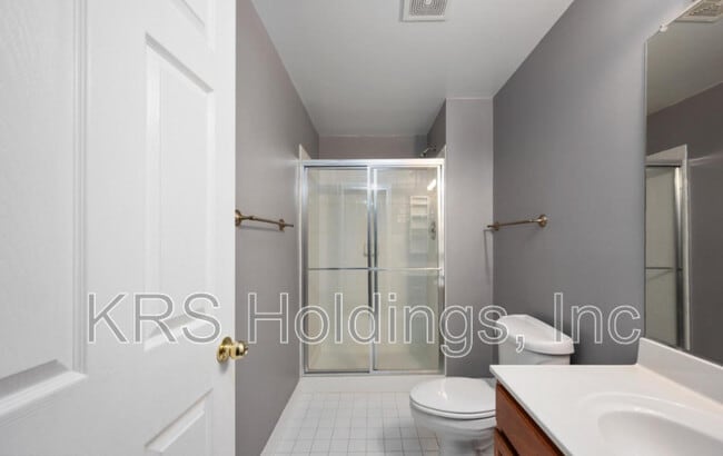 Building Photo - 159 Sanford Ferry Ct