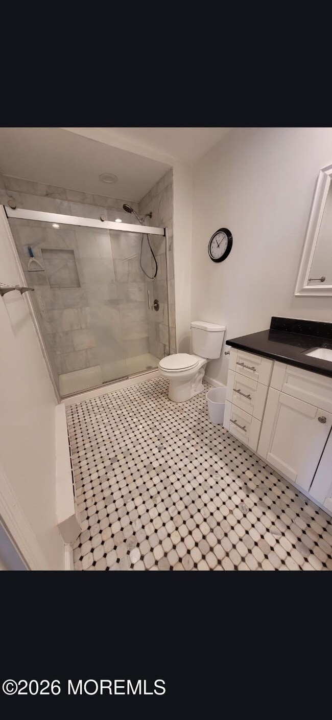 Building Photo - 115 Amberly Dr