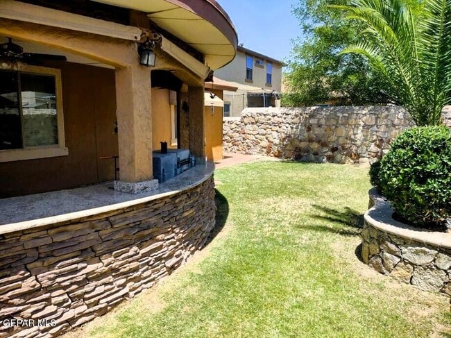 Building Photo - 7332 Meadow Sage