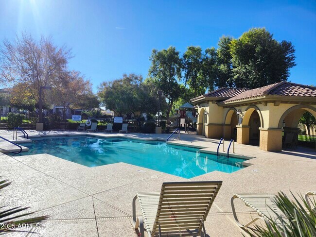 Building Photo - 7762 E Boston St