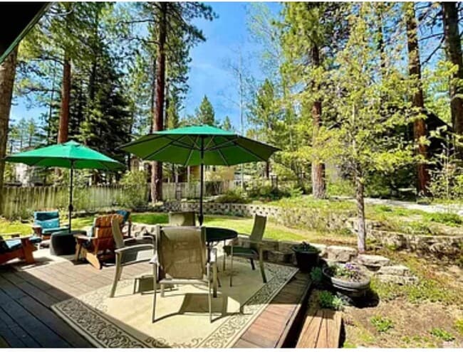 Building Photo - Nice house available now!