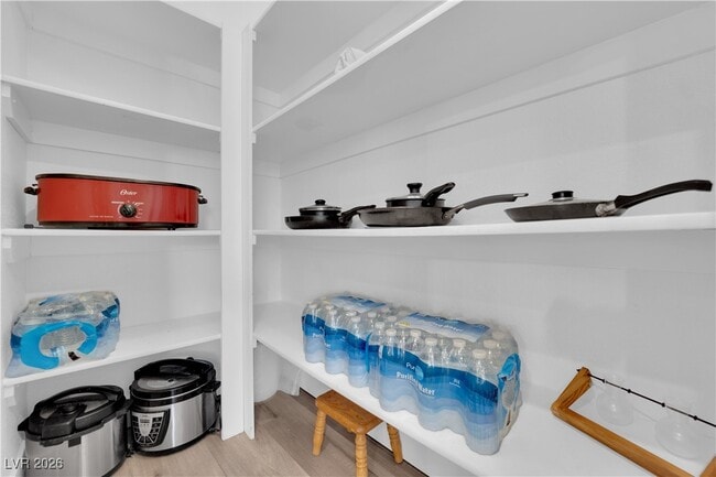 Building Photo - 6425 W Quail Ave