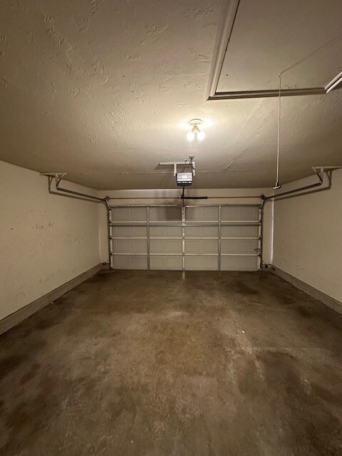 Building Photo - 2709 SE 91st St