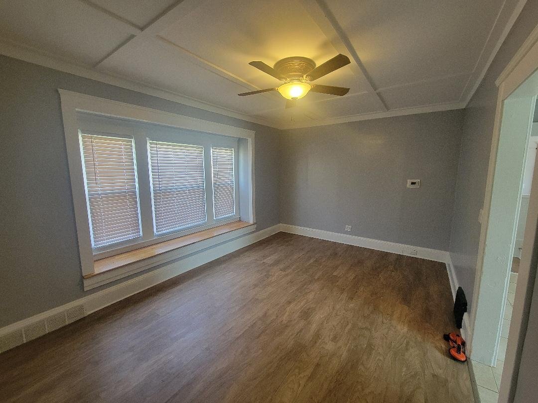 Building Photo - 3036 W 51st St