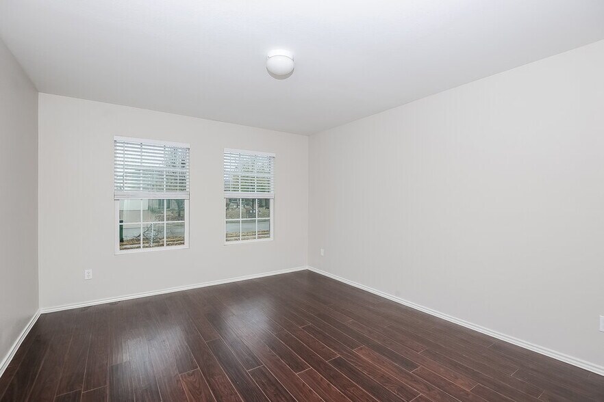 Building Photo - 8123 Stowe Springs Ln