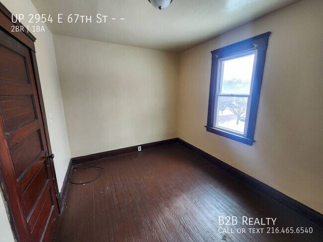 Building Photo - 2954 E 67th St