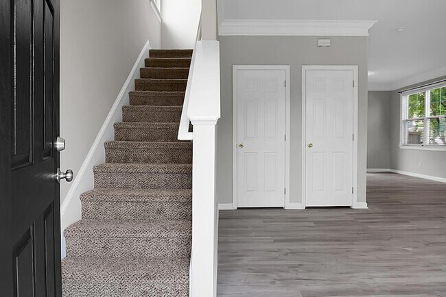 Building Photo - 209 Killarney Trail