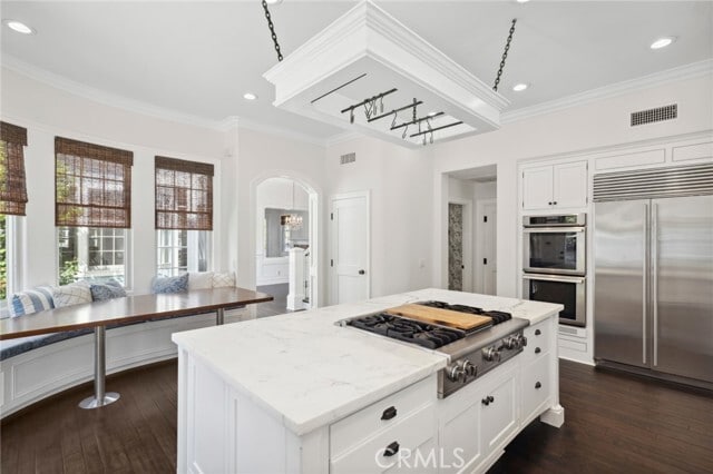 Building Photo - 5 Cape Woodbury