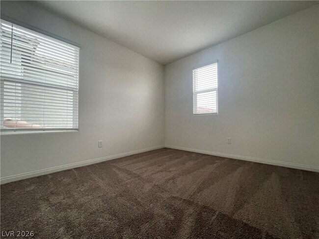 Building Photo - 9953 Cluny Ave