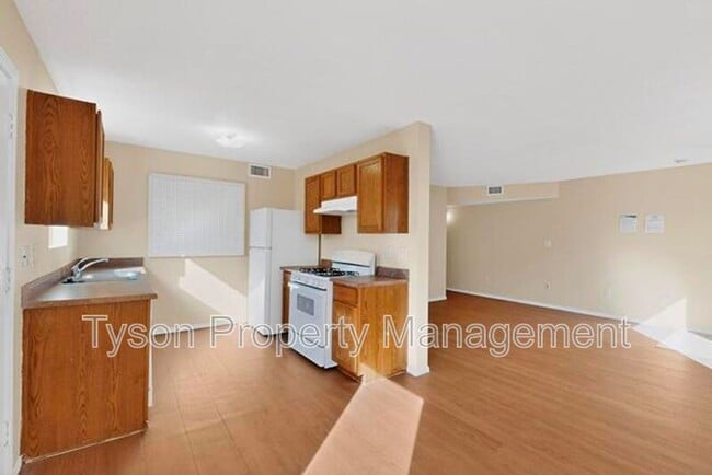 Building Photo - 1305 Amole Vista St SW