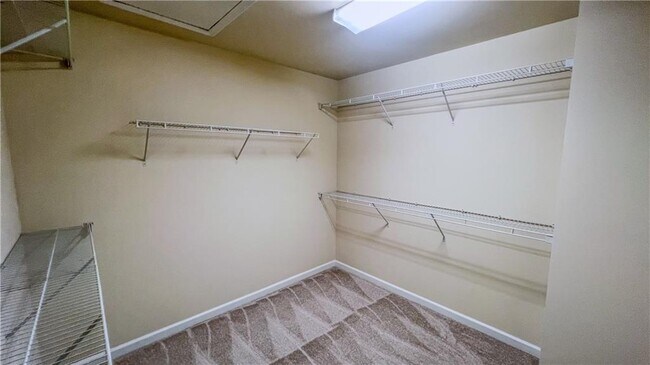 Building Photo - 11065 Brunson Dr