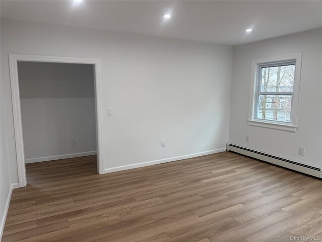 Building Photo - 21 Continental Pl