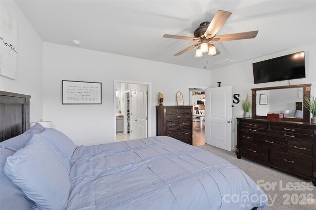 Building Photo - 116 Camdenbrush Trl