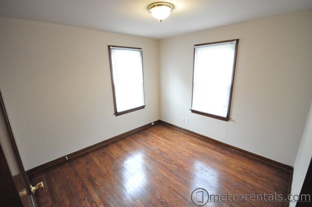Building Photo - 1157 King Ave