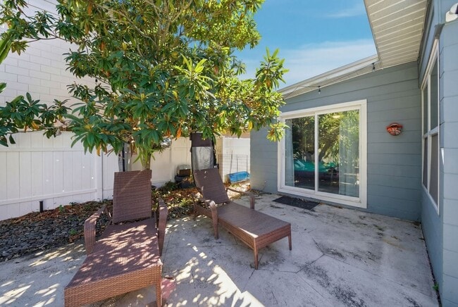 Building Photo - Charming Corner Lot Pool Home with Private Orchard Florida Living at Its Best – Pool, Privacy & P...