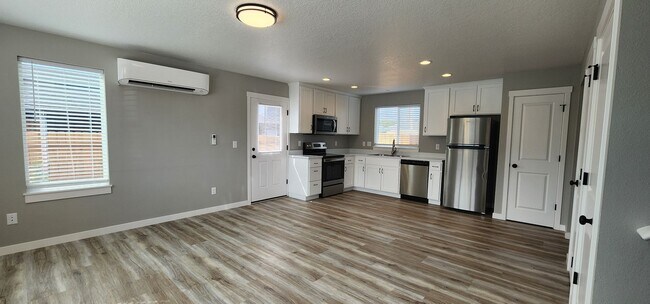 Building Photo - MOVE IN SPECIAL! New Construction Duplex i...