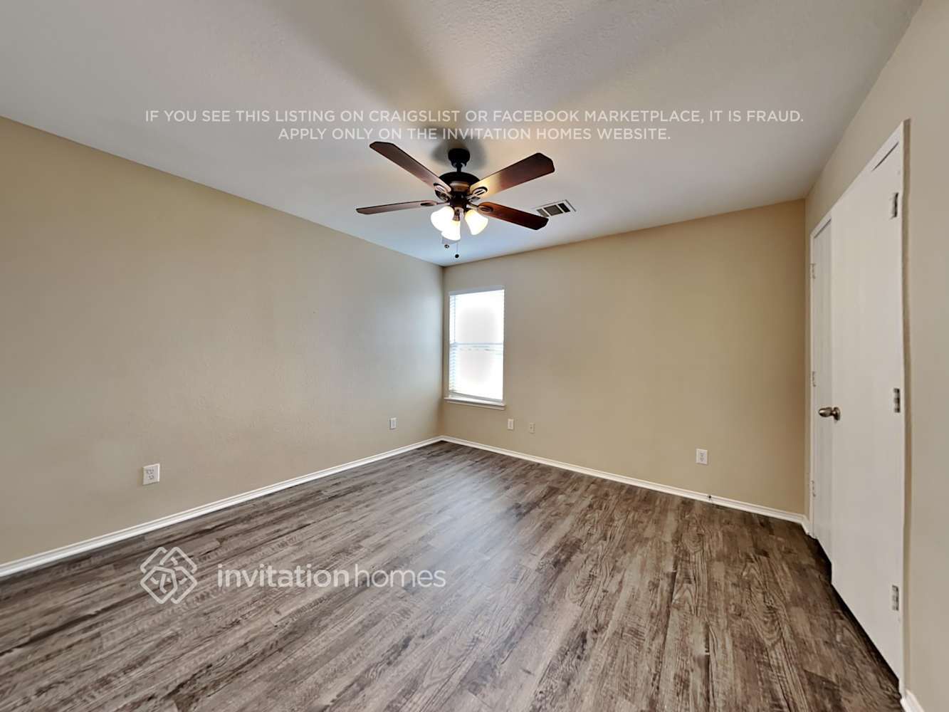 Building Photo - 10804 Middleglen Rd