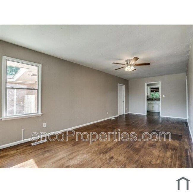 Building Photo - 2741 SW Murray Dr