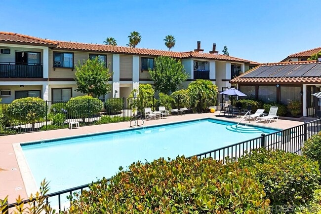 Building Photo - $2,500 - 2 Bed / 1 Bath Condo in El Cajon