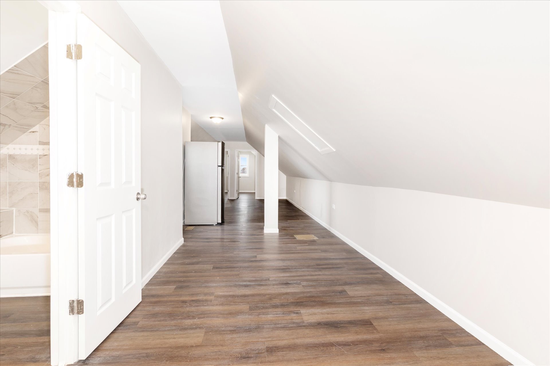 Building Photo - 2246 S Albany Ave