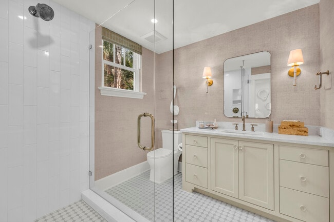 Building Photo - 807 Harborshore Dr