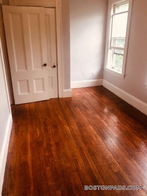 Building Photo - 140 Cedar St