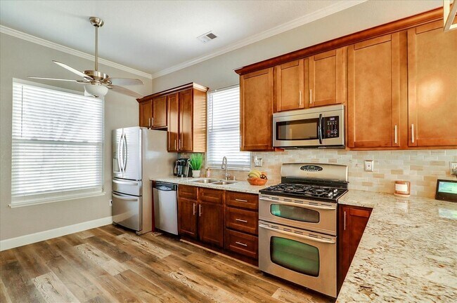 Building Photo - 1437 Promenade Cir