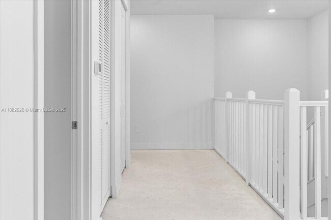 Building Photo - 12237 Green Oak Dr