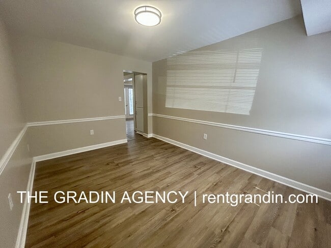 Building Photo - 1805 Grandin Rd SW