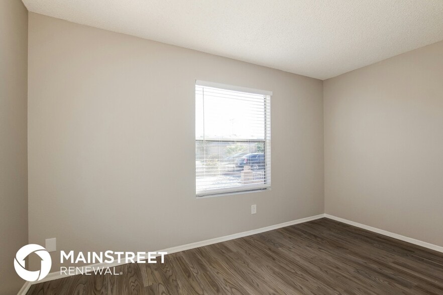 Building Photo - 5514 W Joan De Arc Ave