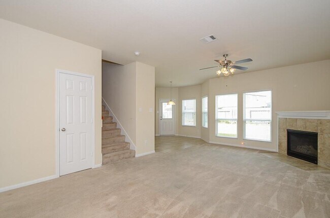 Building Photo - 14935 Vinegrove Falls Ct