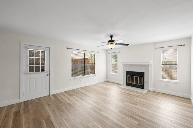 Building Photo - 4602 Tobago Cove