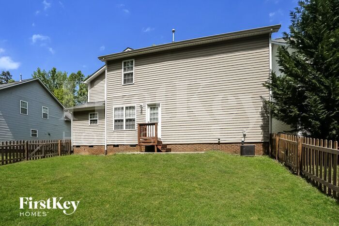 Building Photo - 8827 Twisted Pine Dr