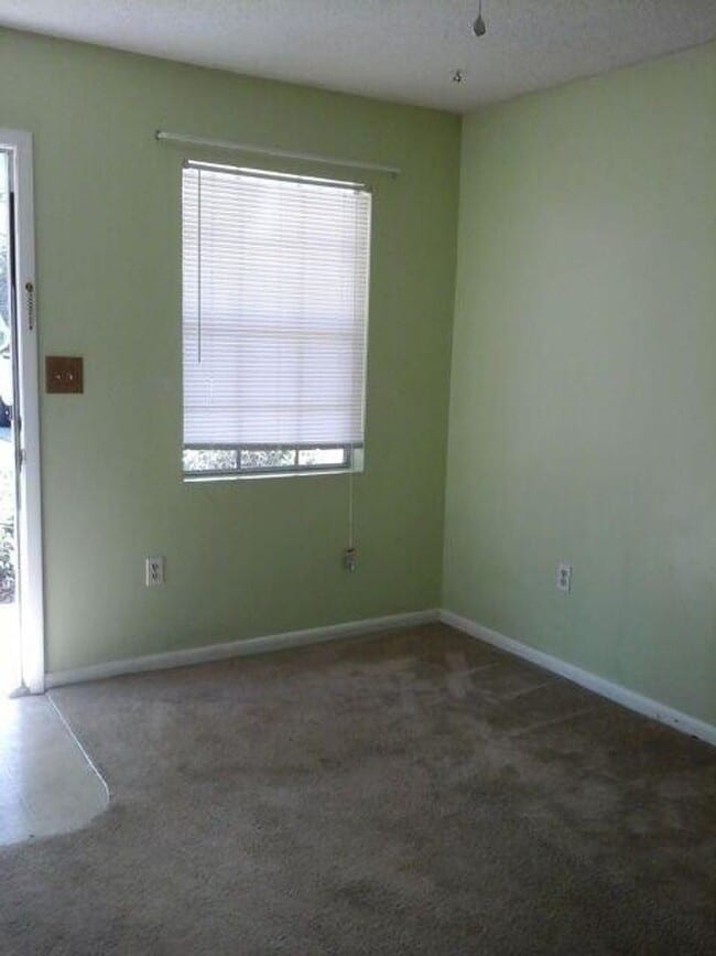 Building Photo - 209 Herty Ln