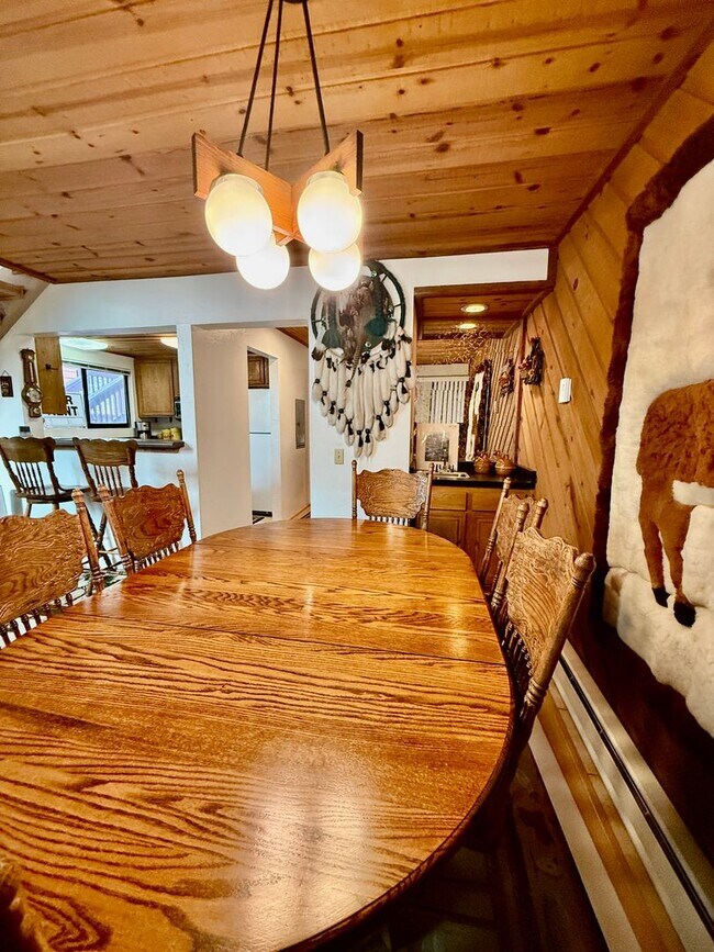 Building Photo - Fully Furnished 2BD/2BA Mountain Townhome | Cozy Pellet Stove | Parking Included