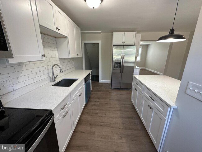 Building Photo - 1844 Trenleigh Rd